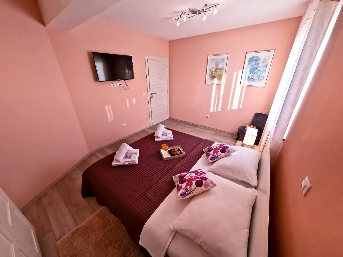 House Monte Cherpo Pola Casa vacanze